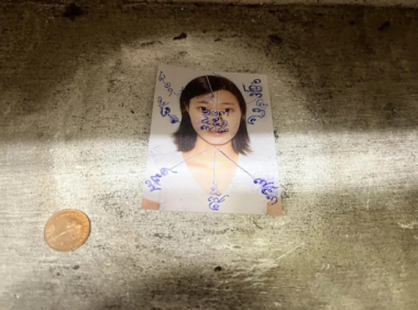 近期马来西亚的诡异事件：骨灰坛下的符咒照片！